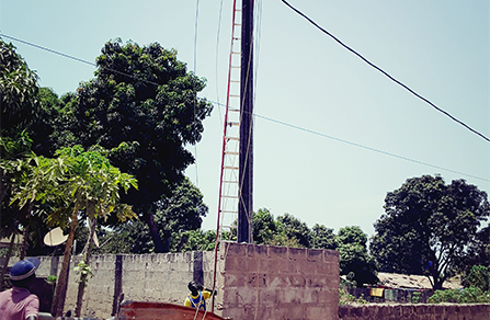 On site construction of bare conductors in Guinea